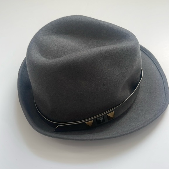 Mossimo Grey Flannel Fedora with Studded Band - Picture 1 of 7